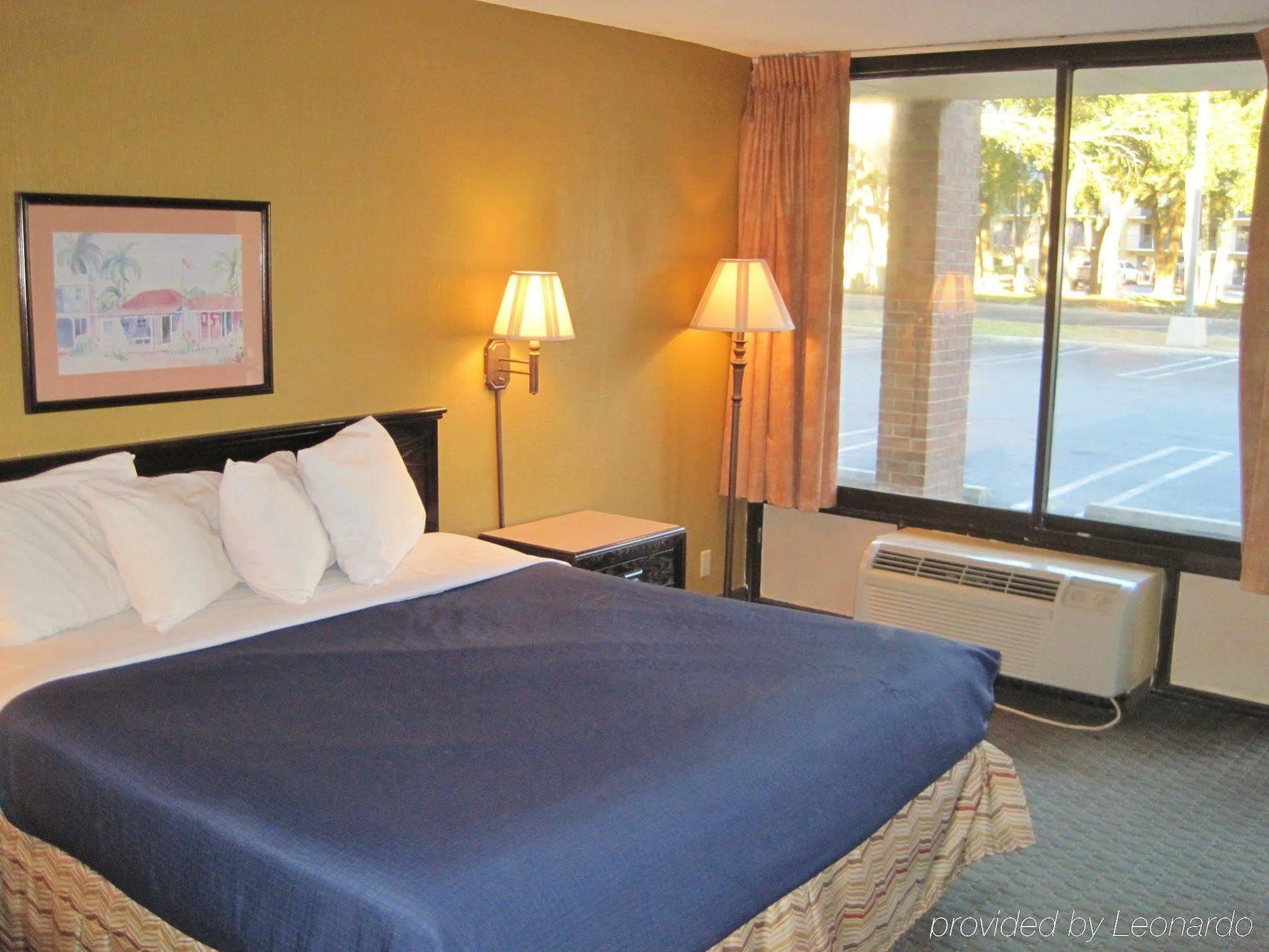 Rest And Relax Inn Ferry Pass Extérieur photo